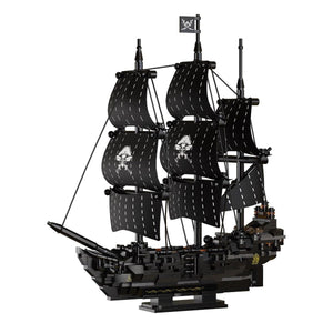 Dify Pirate Ship Building Blocks - with Miniature Characters || (621+ Pcs)